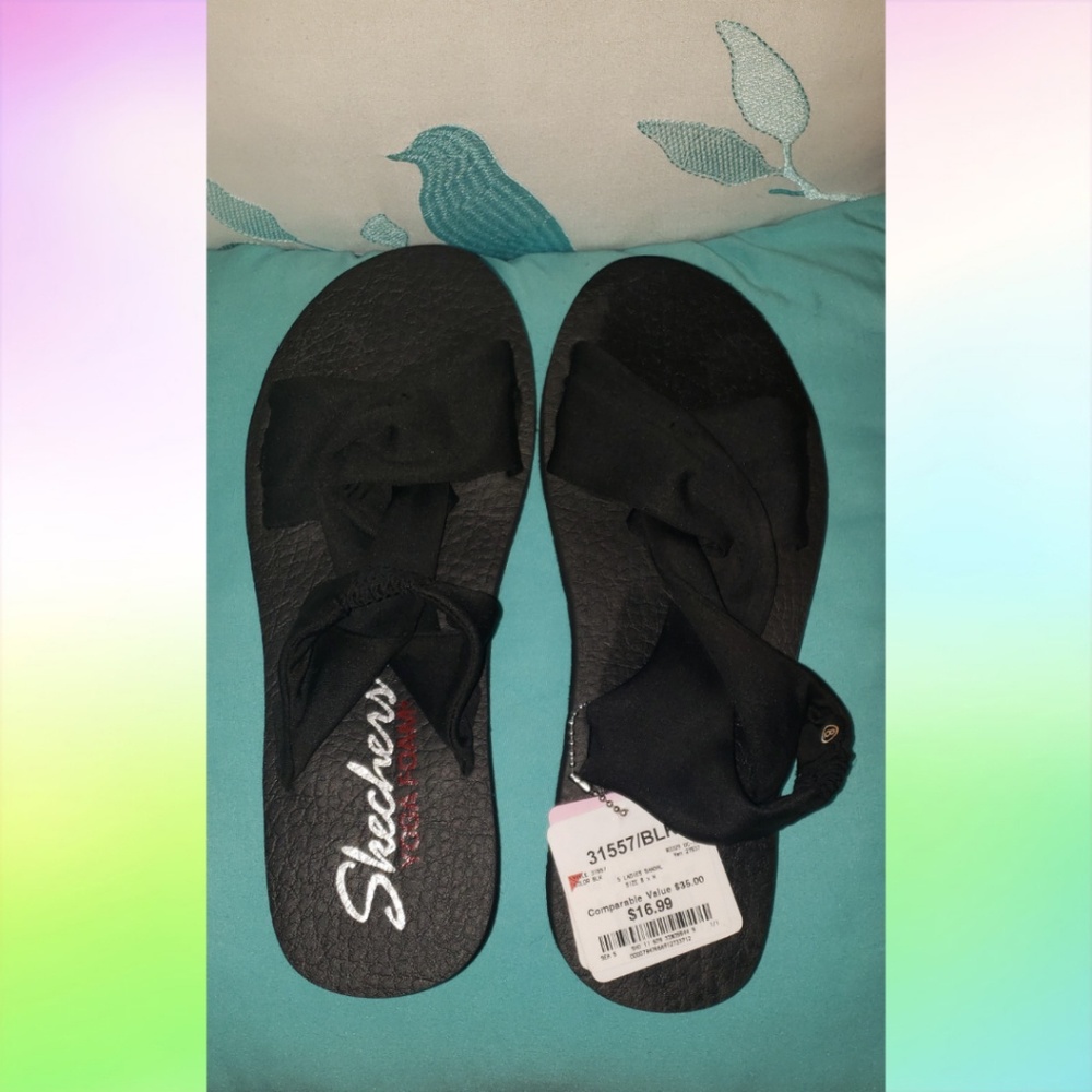Skechers Yoga Foam Sandals (Black) Size 8